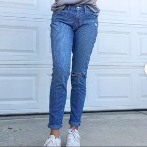 Levi’s pinstripe distressed 711 skinny jeans